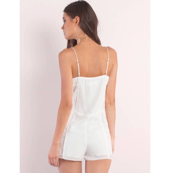Jetset Diaries Cirrus Romper Ivory Embroidery Ecru White Revolve TJD - Picture 3 of 5